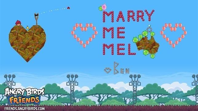 Pide matrimonio a su novia a través del videojuego Angry Birds