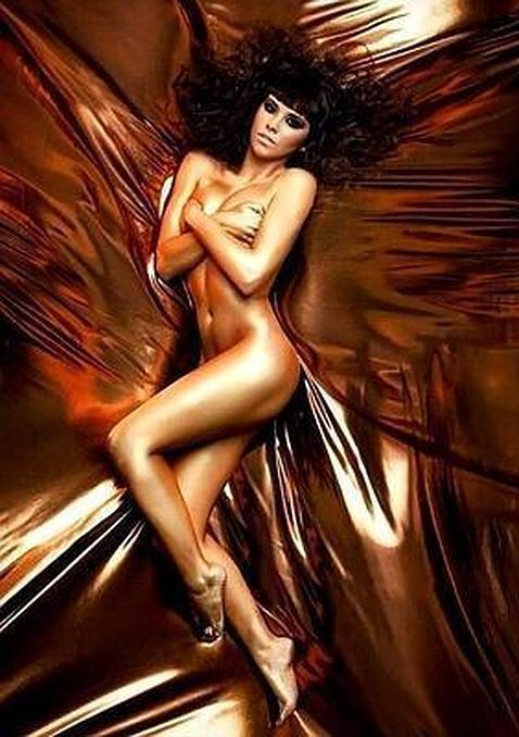 Cristina Pedroche se desnuda en Twitter