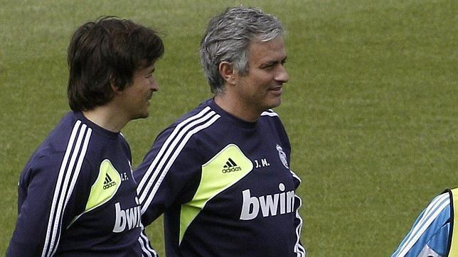 Mourinho: «El problema de Pepe es haber sido atropellado por Varane»