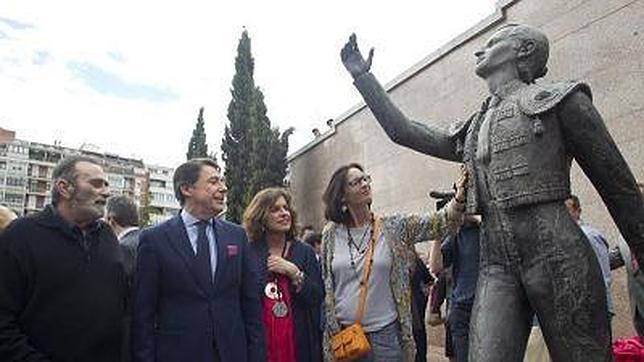 Estatua al maestro Dominguín en Las Ventas