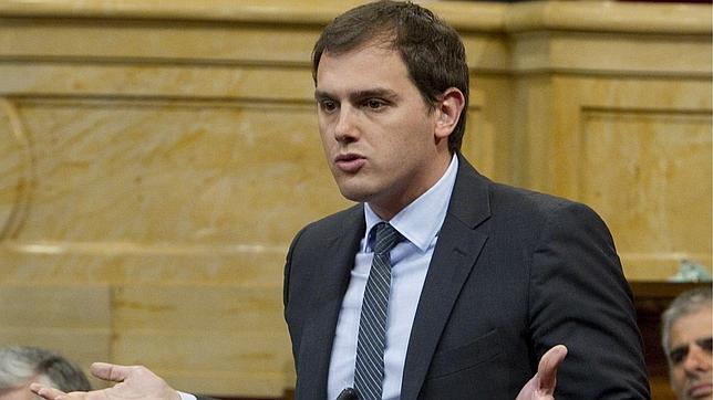 PPC y Ciutadans piden anular la comisión de la consulta tras la decisión TC