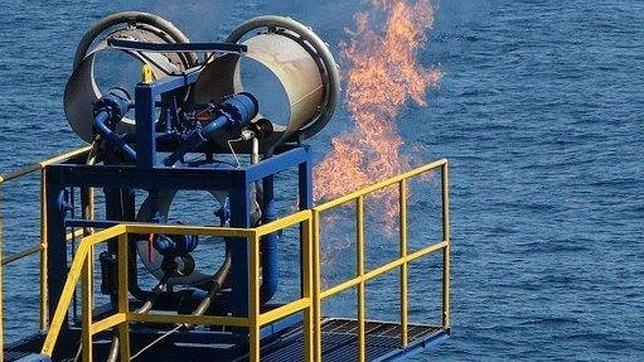 Japón extrae con éxito la controvertida energía del «Hielo inflamable»