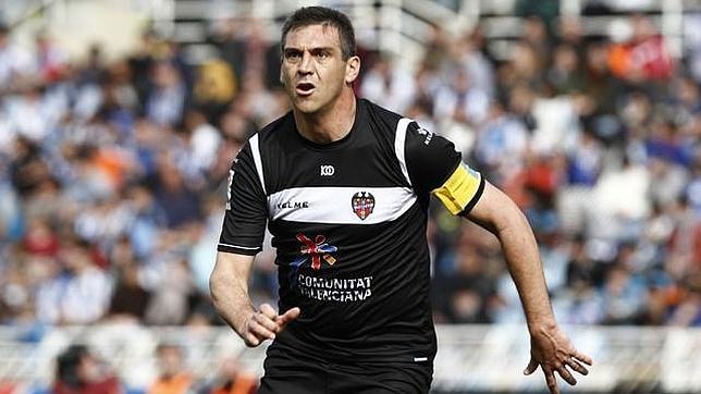 Ballesteros: «El capitán del Levante no se vende, voy a limpiar mi honor»