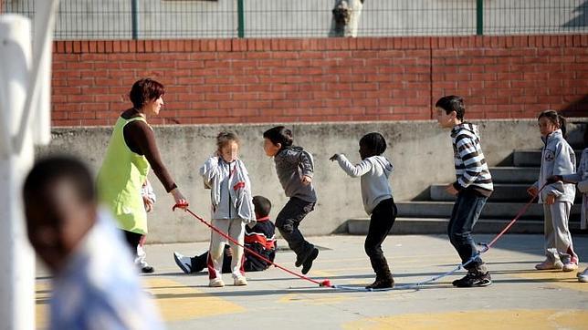 El Gobierno pagará un colegio privado cuando la comunidad autónoma no oferte como vehicular el castellano