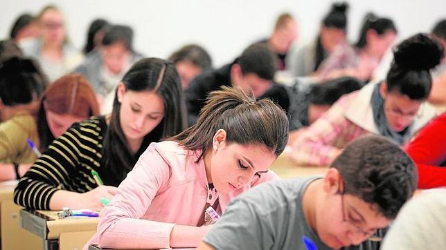 El proyecto de ley recoge una serie de evaluaciones externas a lo largo de la vida académica del alumno