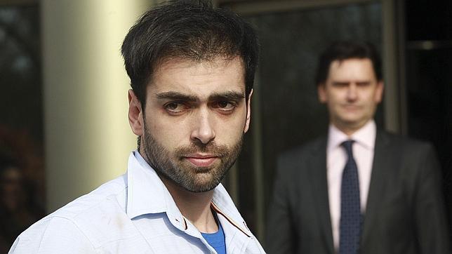 Zeus, el hijo de Sara Montiel, publica su nuevo disco