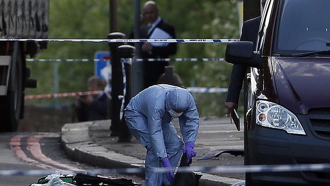 Investigan posibles vínculos con Nigeria de los dos asesinos del soldado en Londres