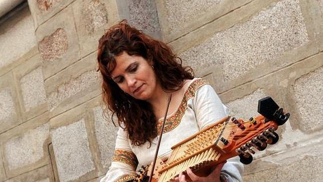 Ana Alcaide representará a España en el Festival Folk de la UE de Radio Difusión