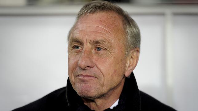 Cruyff: «Crear un equipo no es fichar a un jugador»
