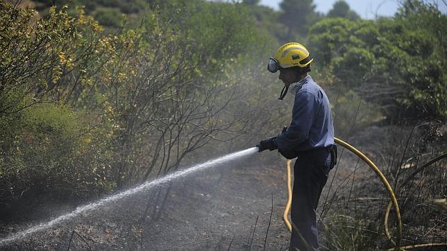 Sindicatos de Bomberos creen que el recorte de personal amenaza la campaña de incendios