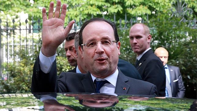 Hollande reclama a la UE una «ofensiva» para combatir el paro juvenil