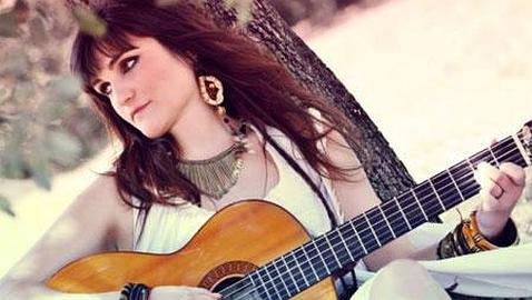 La albaceteña María Rozalén arrasa con su canción «80 veces»