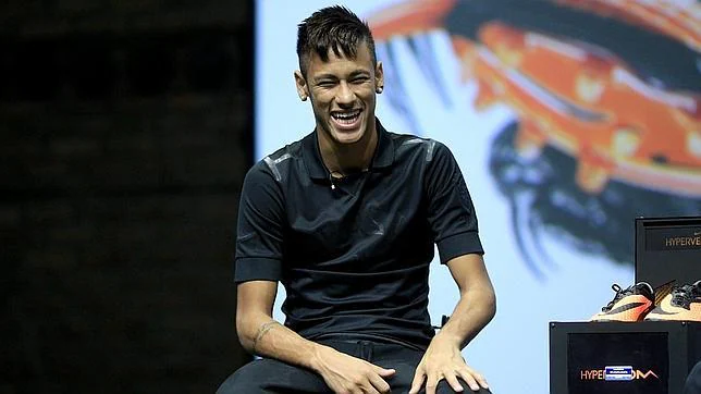 Neymar: "Hablé con Dios y me indicó el camino al Barcelona"