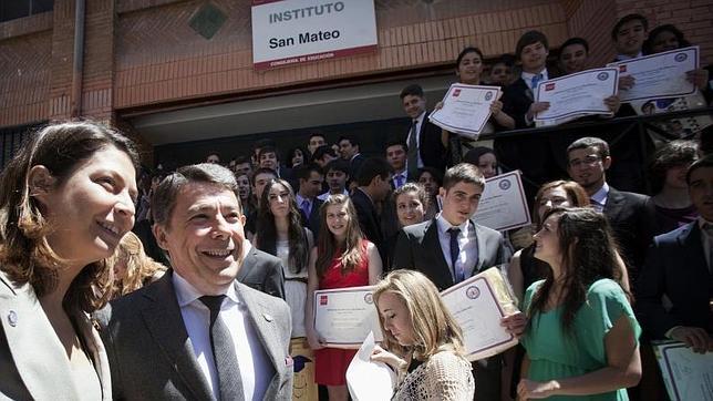 Educación: Madrid se abre al mundo, Cataluña se aísla