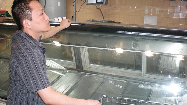 Los venezolanos empiezan a sufrir la escasez de papel higiénico, pollo, huevos y leche en polvo
