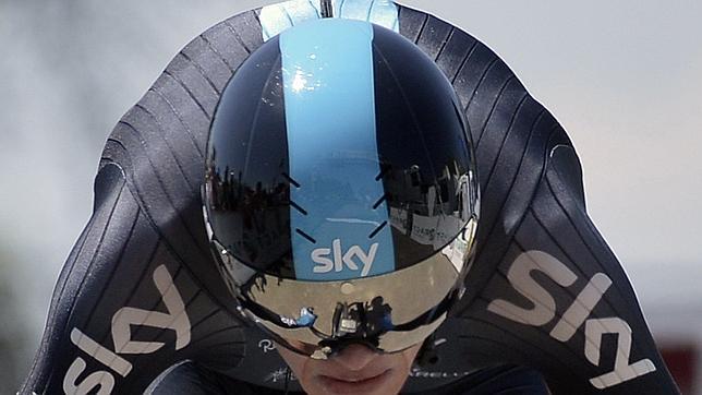 Froome, líder del Dauphiné en un gran duelo con Contador