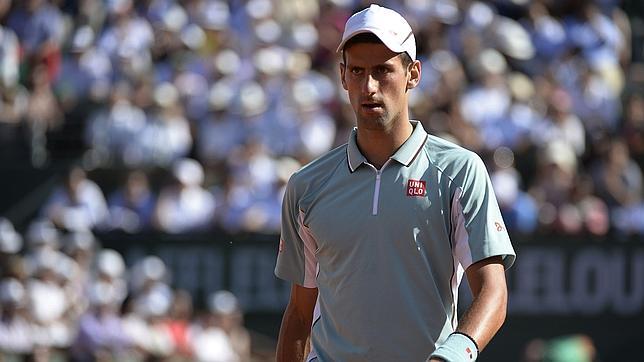 Djokovic se queja de la pista tras perder con Nadal