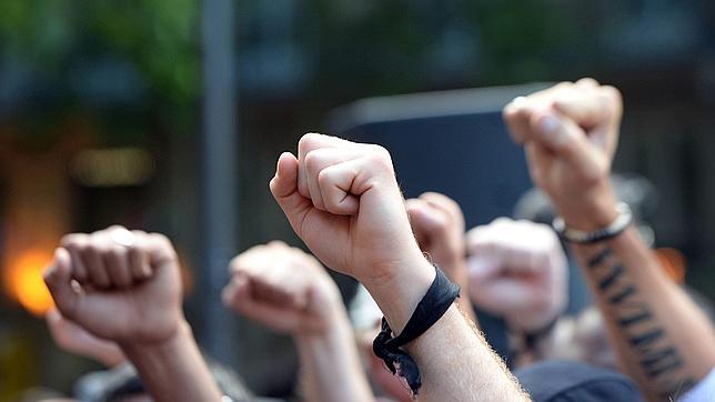 El joven español detenido por la muerte de Clément Méric alega legítima defensa