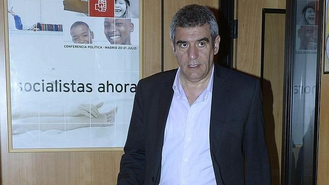 El PSOE denuncia el perfil «sectario y partidista» de Enrique López para el TC