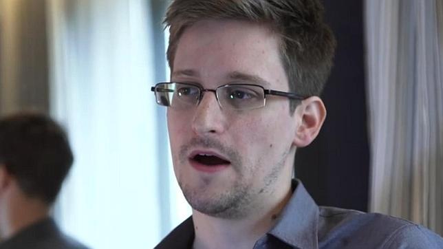 Edward  Snowden, el filtrador de la CIA, en paradero desconocido