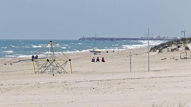 La playa del Perellonet se encuentra al sur de Valencia