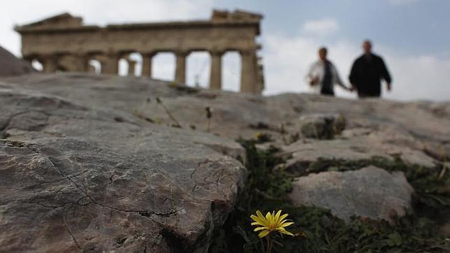 No hay brotes verdes en Grecia: los esfuerzos impositivos han arrastrado el consumo y agravado la recesión