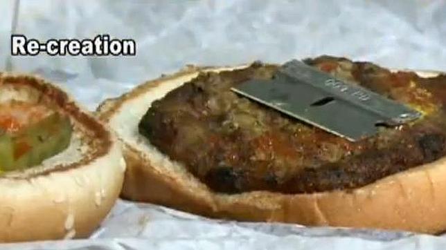 Una clienta encuentra una cuchilla en su hamburguesa del Burger King