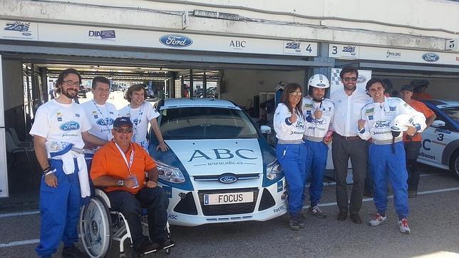 ABC acelera para ser líder de la carrera más solidaria de Ford