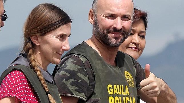 El hermano del secuestrado en Colombia: «Les han tratado relativamente bien»