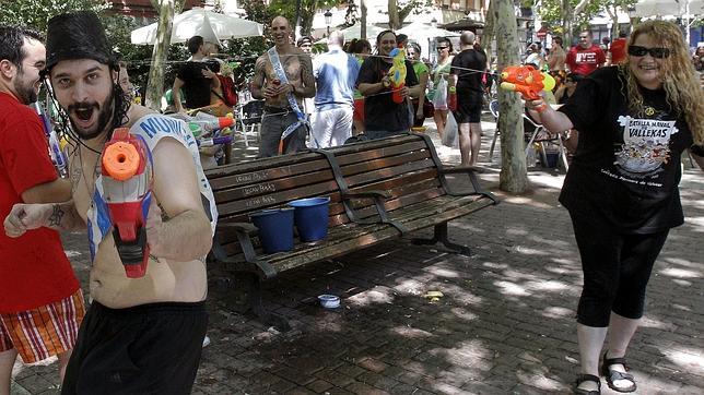 En «La Batalla Naval» resulta imposible no acabar empapado de agua