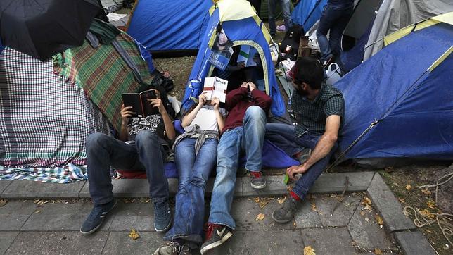 Erdogan ofrece convocar un referéndum para decidir el futuro del parque de Estambul