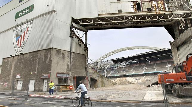 El Athletic pone a la venta trozos del césped de San Mamés