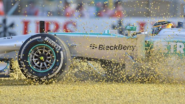 Mercedes, en el banquillo