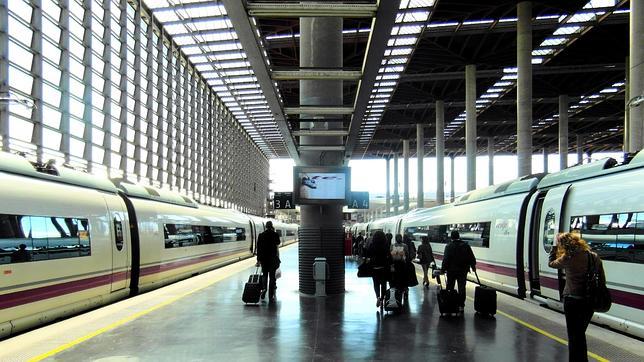 Viaje por las estaciones donde para el AVE