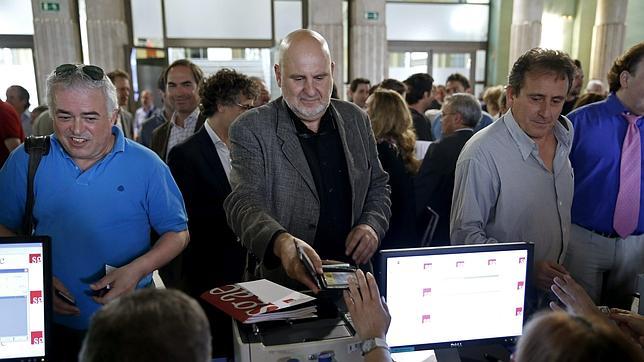 Solo el 56,13% de los socios aprueban las cuentas de la SGAE de 2012