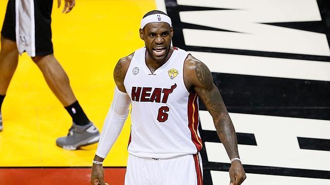 LeBron James sigue siendo el rey de la NBA