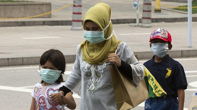 Empeora la contaminación en Malasia por la quema ilegal de terrenos en Indonesia