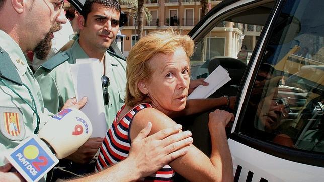 La mujer que mató al violador de su hija seguirá libre hasta que se resuelva su indulto