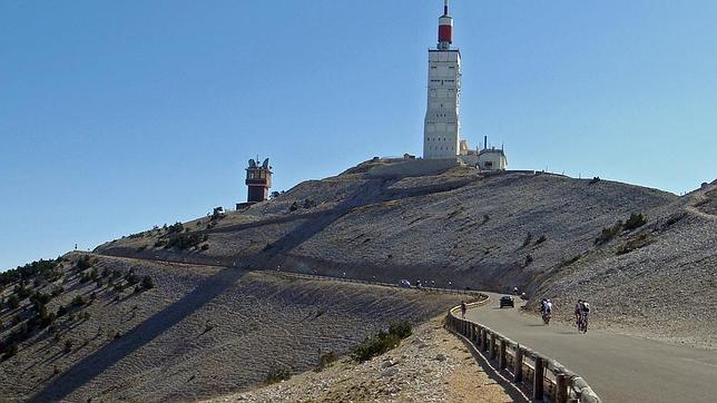 La cima desprovista de vegetación del Mont Ventoux