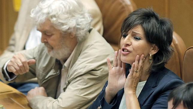 AGE cumple su amenaza y rompe el secreto de la documentación confidencial