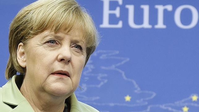 Merkel no ve «honesto» decir a los jóvenes españoles que pronto tendrán un empleo