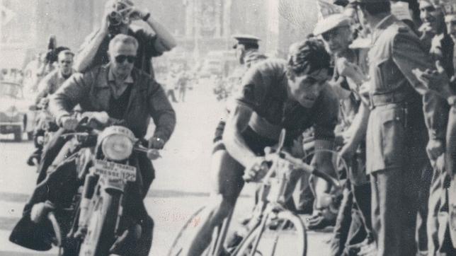 Pérez Francés gana la 11ª etapa del Tour de 1965, Aix Les Thermes-Barcelona