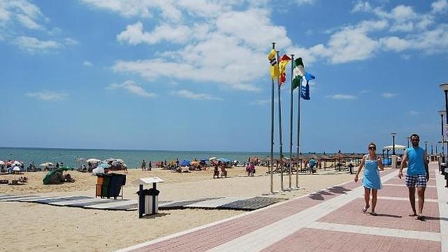 Playa Central de Isla Cristina y su paseo marítimo