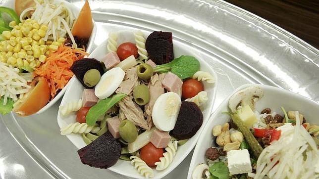 Las frutas y verduras nos aportan una cantidad extra de agua, nos hidratan