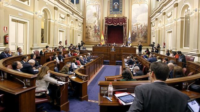 El Parlamento «apaga» la señal de televisión porque «perjudica el interés público»