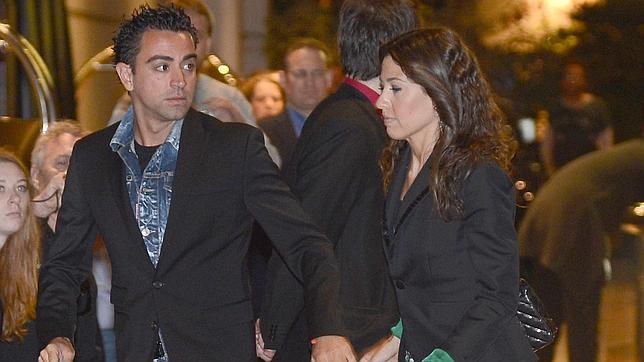 Xavi Hernández se casa con una periodista «anónima»