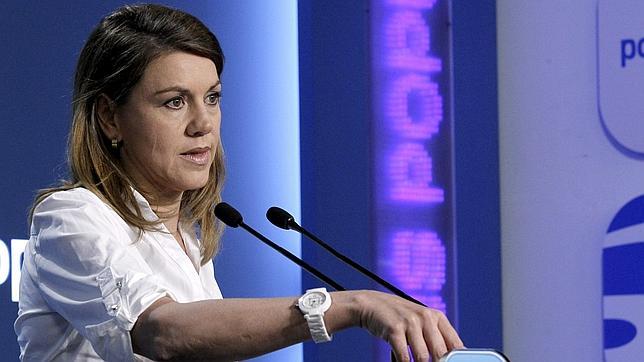 Cospedal amplía su acción judicial contra Bárcenas por acusarla de irregularidades