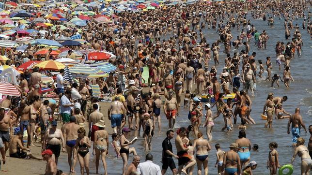 Qué estresa a los españoles en vacaciones