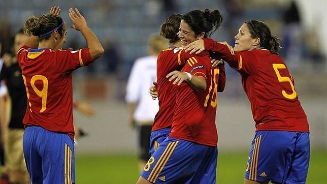 España debuta con ánimo de revancha ante Inglaterra