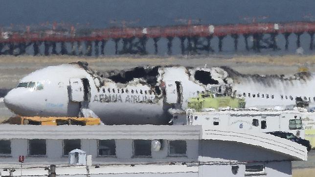 Una niña china, tercera víctima mortal del accidente aéreo de San Francisco